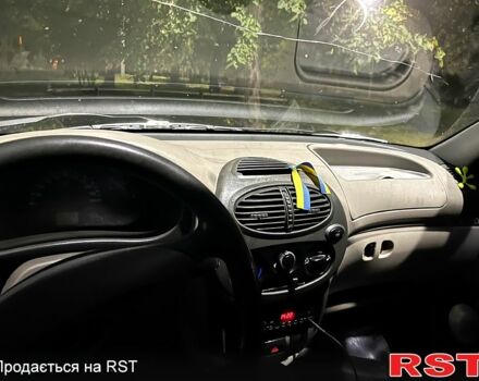 Сірий ВАЗ Kalina, об'ємом двигуна 1.6 л та пробігом 290 тис. км за 1700 $, фото 7 на Automoto.ua