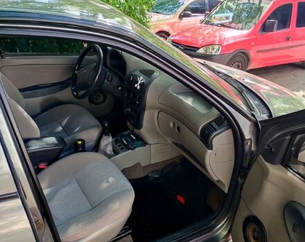 Серый ВАЗ Kalina, объемом двигателя 1.6 л и пробегом 154 тыс. км за 1800 $, фото 6 на Automoto.ua