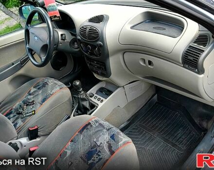 Сірий ВАЗ Kalina, об'ємом двигуна 1.6 л та пробігом 92 тис. км за 2800 $, фото 4 на Automoto.ua