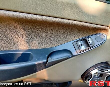 Сірий ВАЗ Kalina, об'ємом двигуна 1.6 л та пробігом 180 тис. км за 1999 $, фото 13 на Automoto.ua