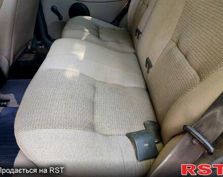 Сірий ВАЗ Kalina, об'ємом двигуна 1.6 л та пробігом 180 тис. км за 1999 $, фото 8 на Automoto.ua