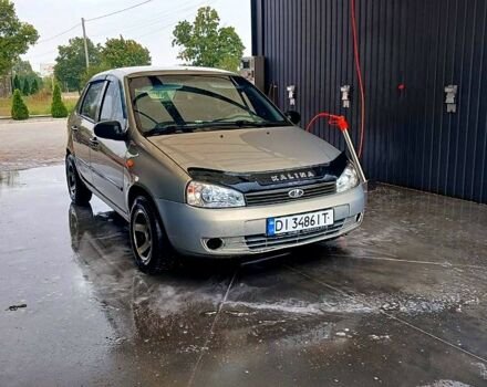 Серый ВАЗ Kalina, объемом двигателя 1.6 л и пробегом 195 тыс. км за 2000 $, фото 1 на Automoto.ua