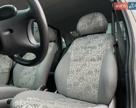 Сірий ВАЗ Калина, об'ємом двигуна 1.6 л та пробігом 190 тис. км за 1990 $, фото 34 на Automoto.ua