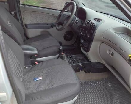 Серый ВАЗ Калина, объемом двигателя 1.6 л и пробегом 276 тыс. км за 2500 $, фото 9 на Automoto.ua