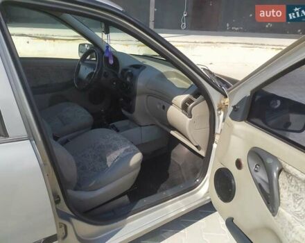 Серый ВАЗ Калина, объемом двигателя 1.6 л и пробегом 230 тыс. км за 1899 $, фото 10 на Automoto.ua