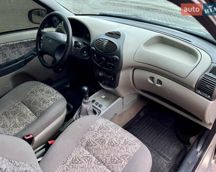 ВАЗ Калина 2006 в Черновцах на Automoto.ua Серый ВАЗ Калина, объемом двигателя 1.6 л и пробегом 190 тыс. км за 2750 $, фото 18 на Automoto.ua