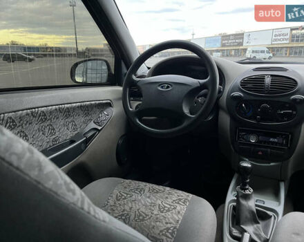 ВАЗ Калина 2006 в Черновцах на Automoto.ua Серый ВАЗ Калина, объемом двигателя 1.6 л и пробегом 190 тыс. км за 2750 $, фото 26 на Automoto.ua