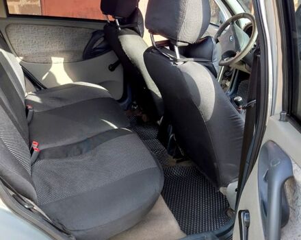 Сірий ВАЗ Kalina, об'ємом двигуна 1.6 л та пробігом 276 тис. км за 2500 $, фото 10 на Automoto.ua