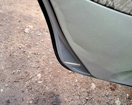 Сірий ВАЗ Kalina, об'ємом двигуна 1.6 л та пробігом 175 тис. км за 2000 $, фото 8 на Automoto.ua