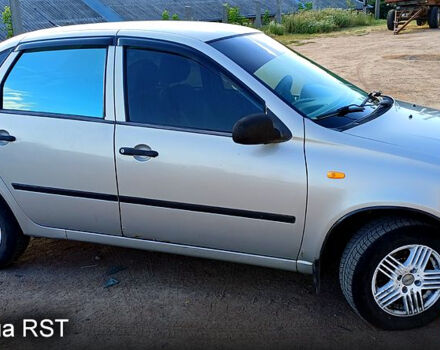 Серый ВАЗ Kalina, объемом двигателя 1.6 л и пробегом 45 тыс. км за 2000 $, фото 1 на Automoto.ua