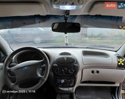 Серый ВАЗ Калина, объемом двигателя 1.6 л и пробегом 276 тыс. км за 2500 $, фото 6 на Automoto.ua