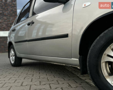 ВАЗ Калина 2006 в Черновцах на Automoto.ua Серый ВАЗ Калина, объемом двигателя 1.6 л и пробегом 190 тыс. км за 2750 $, фото 4 на Automoto.ua
