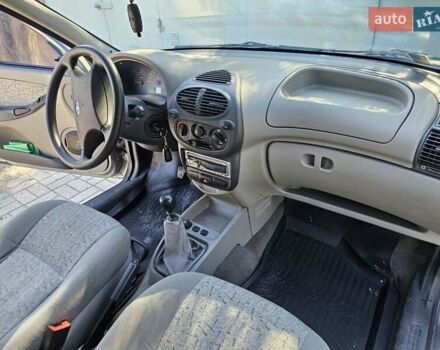 Сірий ВАЗ Калина, об'ємом двигуна 1.6 л та пробігом 88 тис. км за 1900 $, фото 3 на Automoto.ua