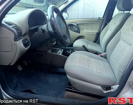 Серый ВАЗ Kalina, объемом двигателя 1.6 л и пробегом 200 тыс. км за 1699 $, фото 3 на Automoto.ua