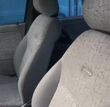 Серый ВАЗ Калина, объемом двигателя 1.6 л и пробегом 159 тыс. км за 2000 $, фото 10 на Automoto.ua