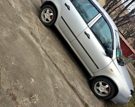 Серый ВАЗ Kalina, объемом двигателя 1.6 л и пробегом 133 тыс. км за 2000 $, фото 3 на Automoto.ua