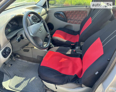 Серый ВАЗ Калина, объемом двигателя 1.6 л и пробегом 161 тыс. км за 2050 $, фото 26 на Automoto.ua