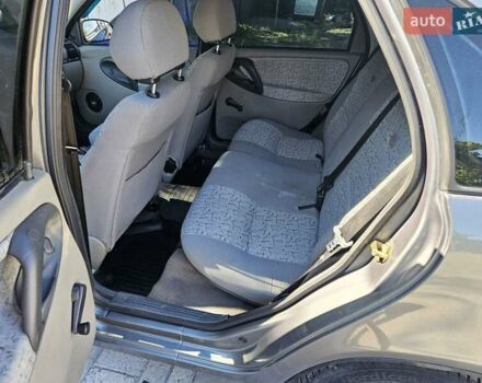 Сірий ВАЗ Калина, об'ємом двигуна 1.6 л та пробігом 88 тис. км за 1900 $, фото 12 на Automoto.ua