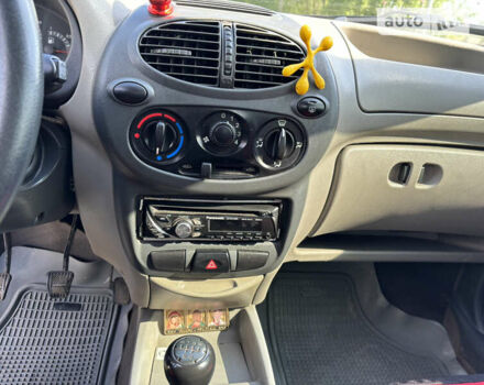 Серый ВАЗ Калина, объемом двигателя 1.6 л и пробегом 161 тыс. км за 2050 $, фото 31 на Automoto.ua