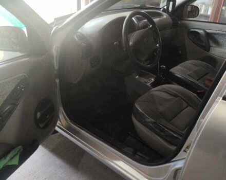 Серый ВАЗ Калина, объемом двигателя 1.6 л и пробегом 188 тыс. км за 2000 $, фото 5 на Automoto.ua