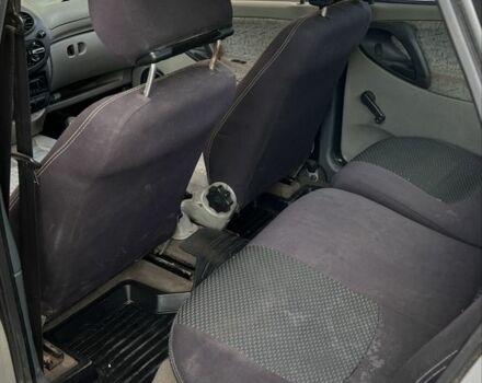 Серый ВАЗ Калина, объемом двигателя 1.6 л и пробегом 201 тыс. км за 2000 $, фото 6 на Automoto.ua