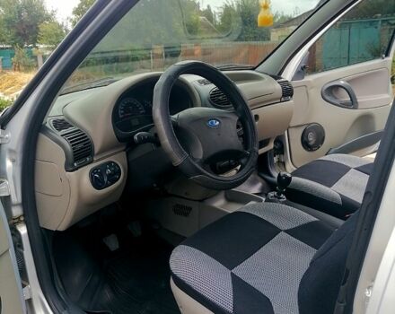 Серый ВАЗ Kalina, объемом двигателя 1.6 л и пробегом 104 тыс. км за 3700 $, фото 4 на Automoto.ua