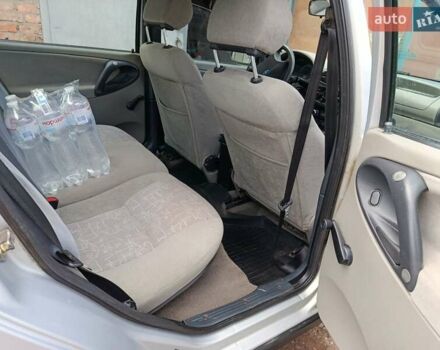 Сірий ВАЗ Калина, об'ємом двигуна 1.6 л та пробігом 180 тис. км за 1650 $, фото 11 на Automoto.ua