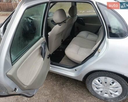 Сірий ВАЗ Калина, об'ємом двигуна 1.6 л та пробігом 157 тис. км за 1999 $, фото 8 на Automoto.ua