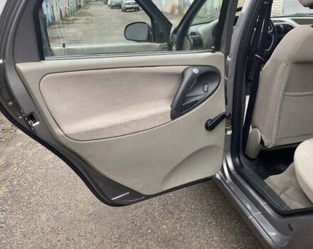 Серый ВАЗ Калина, объемом двигателя 1.4 л и пробегом 184 тыс. км за 2350 $, фото 9 на Automoto.ua