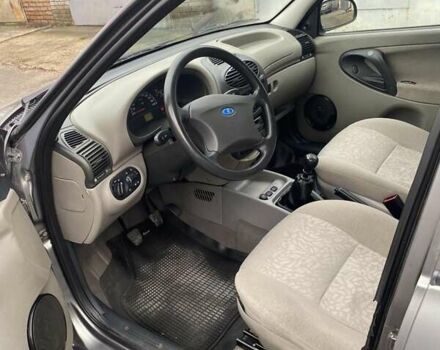 Серый ВАЗ Калина, объемом двигателя 1.4 л и пробегом 184 тыс. км за 2350 $, фото 7 на Automoto.ua