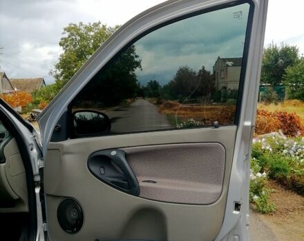 Серый ВАЗ Kalina, объемом двигателя 1.6 л и пробегом 104 тыс. км за 3700 $, фото 6 на Automoto.ua