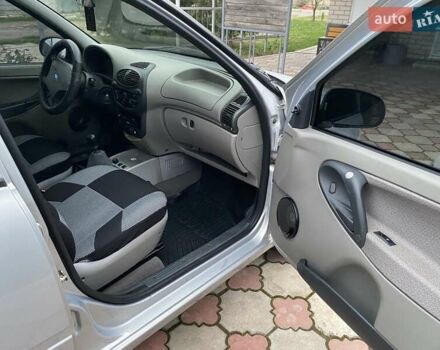 Серый ВАЗ Калина, объемом двигателя 1.6 л и пробегом 104 тыс. км за 3500 $, фото 8 на Automoto.ua