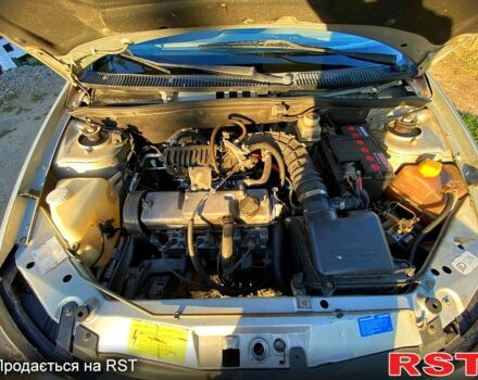 Серый ВАЗ Kalina, объемом двигателя 1.6 л и пробегом 113 тыс. км за 2200 $, фото 2 на Automoto.ua