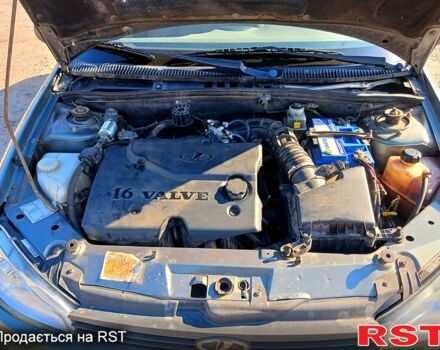 Сірий ВАЗ Kalina, об'ємом двигуна 1.4 л та пробігом 130 тис. км за 2700 $, фото 4 на Automoto.ua