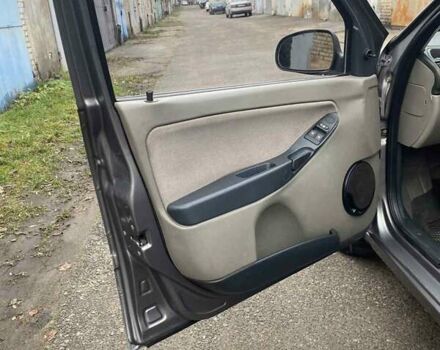 Серый ВАЗ Калина, объемом двигателя 1.4 л и пробегом 184 тыс. км за 2350 $, фото 8 на Automoto.ua