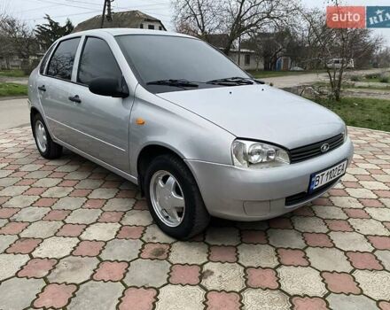 Серый ВАЗ Калина, объемом двигателя 1.6 л и пробегом 104 тыс. км за 3500 $, фото 1 на Automoto.ua