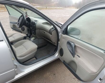 Сірий ВАЗ Калина, об'ємом двигуна 0 л та пробігом 157 тис. км за 2000 $, фото 6 на Automoto.ua