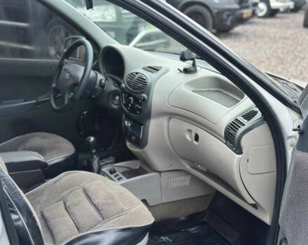 Серый ВАЗ Калина, объемом двигателя 1.6 л и пробегом 200 тыс. км за 1800 $, фото 5 на Automoto.ua