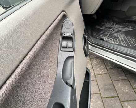 Сірий ВАЗ Калина, об'ємом двигуна 1.39 л та пробігом 157 тис. км за 3999 $, фото 13 на Automoto.ua