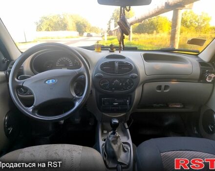 Сірий ВАЗ Kalina, об'ємом двигуна 1.4 л та пробігом 166 тис. км за 2950 $, фото 4 на Automoto.ua