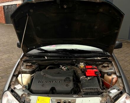 Сірий ВАЗ Kalina, об'ємом двигуна 1.4 л та пробігом 157 тис. км за 3999 $, фото 11 на Automoto.ua