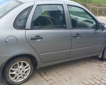 Серый ВАЗ Калина, объемом двигателя 1.39 л и пробегом 98 тыс. км за 3200 $, фото 2 на Automoto.ua