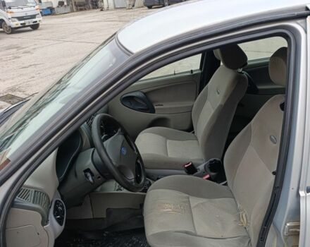 Серый ВАЗ Калина, объемом двигателя 0 л и пробегом 172 тыс. км за 2000 $, фото 4 на Automoto.ua