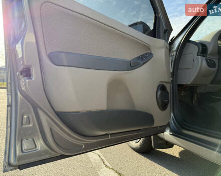 Сірий ВАЗ Калина, об'ємом двигуна 1.39 л та пробігом 34 тис. км за 4350 $, фото 23 на Automoto.ua