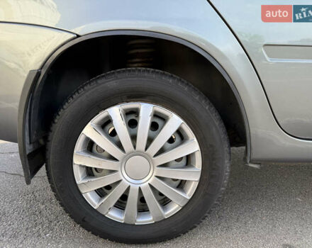 Сірий ВАЗ Калина, об'ємом двигуна 1.39 л та пробігом 34 тис. км за 4350 $, фото 15 на Automoto.ua