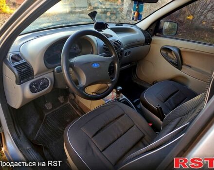 Серый ВАЗ Kalina, объемом двигателя 1.6 л и пробегом 103 тыс. км за 2300 $, фото 2 на Automoto.ua