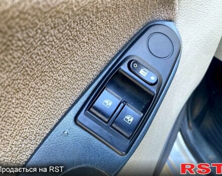 Серый ВАЗ Kalina, объемом двигателя 1.4 л и пробегом 150 тыс. км за 1350 $, фото 4 на Automoto.ua