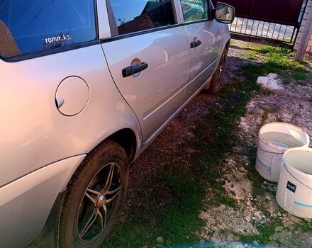 Сірий ВАЗ Kalina, об'ємом двигуна 1.6 л та пробігом 202 тис. км за 2000 $, фото 6 на Automoto.ua