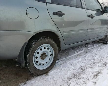 Серый ВАЗ Калина, объемом двигателя 1 л и пробегом 180 тыс. км за 2000 $, фото 1 на Automoto.ua