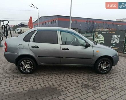 Сірий ВАЗ Калина, об'ємом двигуна 1.6 л та пробігом 178 тис. км за 1999 $, фото 1 на Automoto.ua